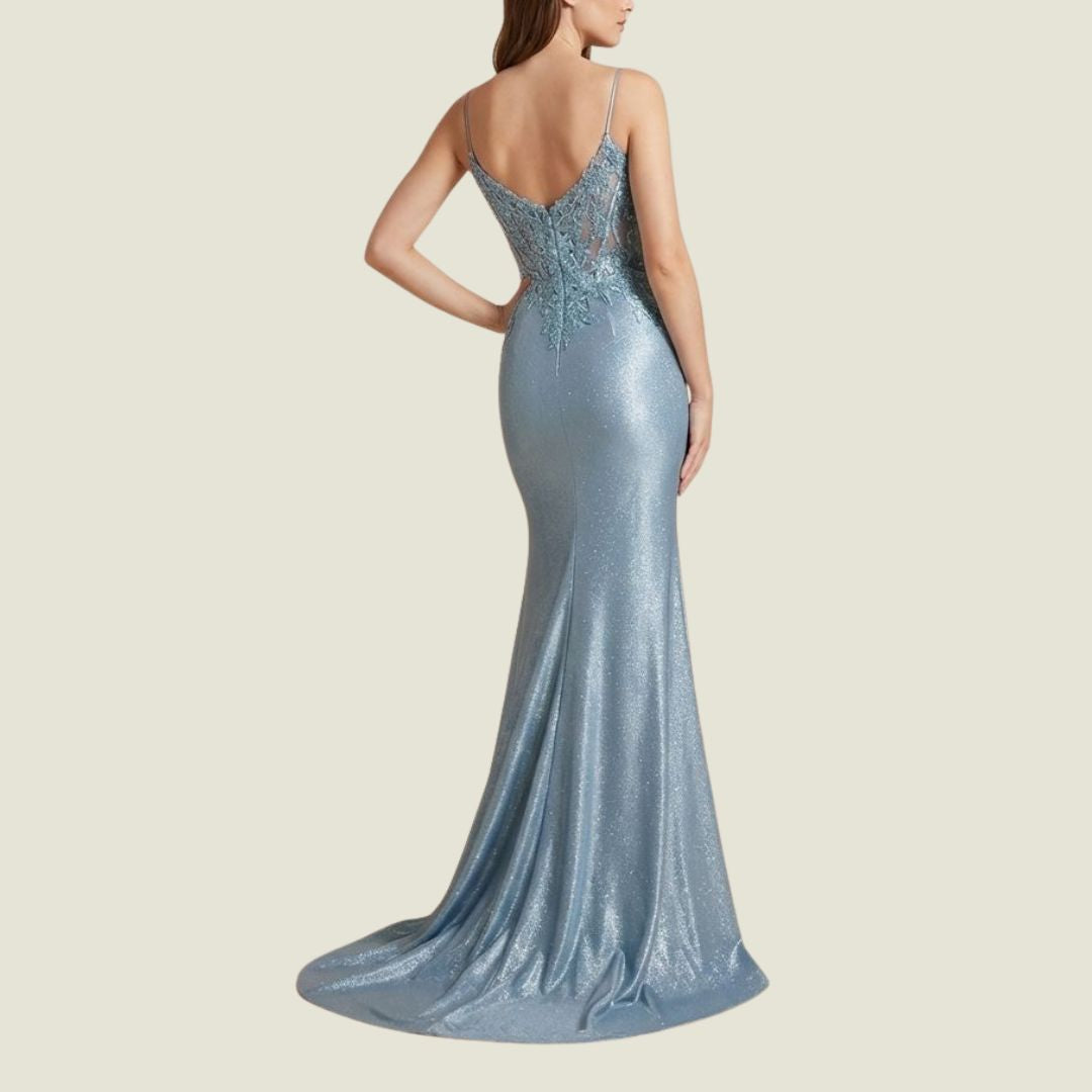 Himmelsblå Galaklänning med Spetsliv och Skimmer