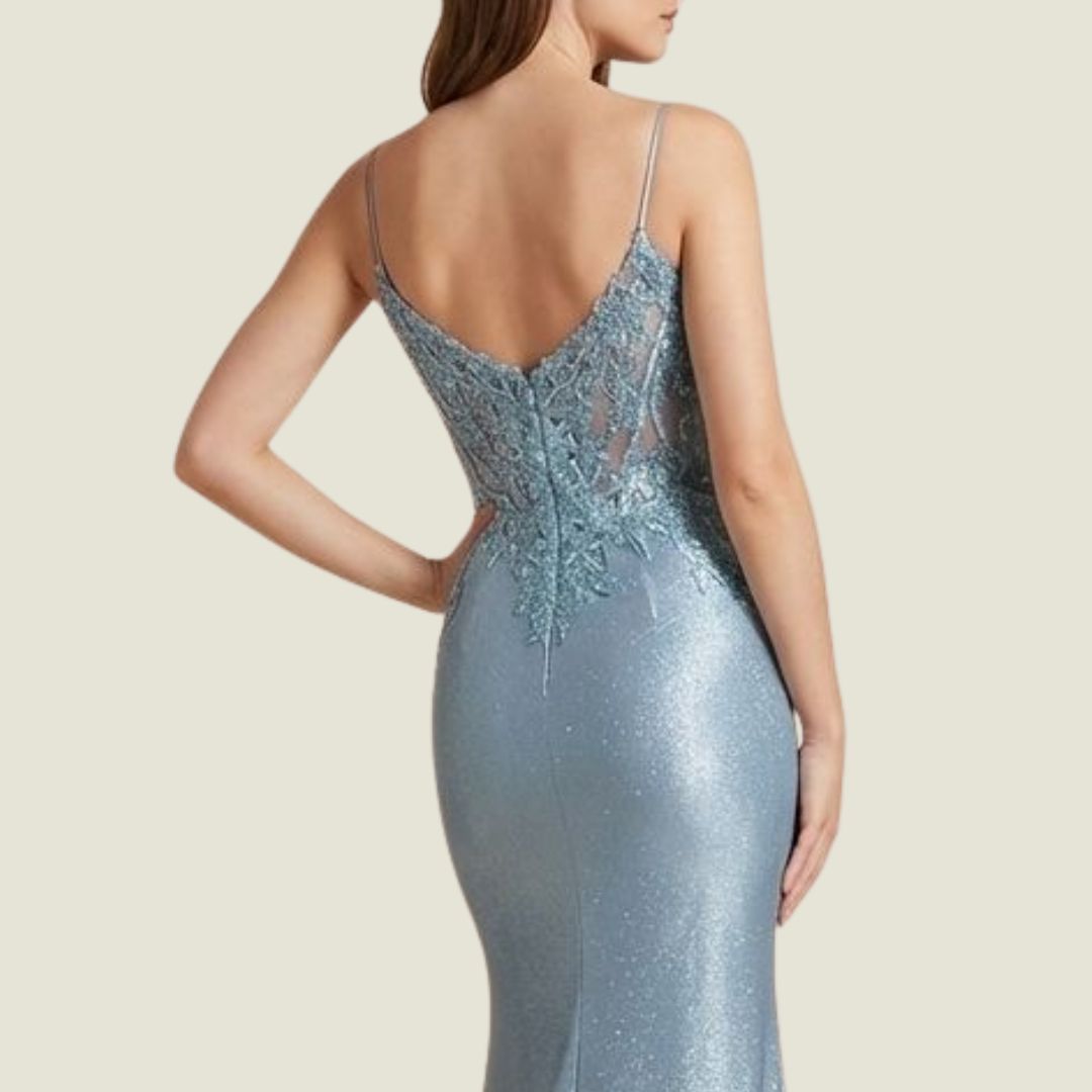 Himmelsblå Galaklänning med Spetsliv och Skimmer