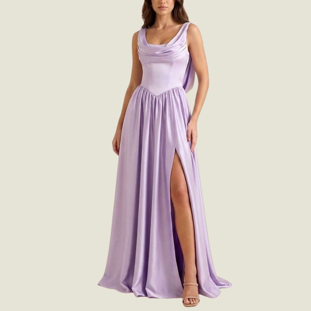 Lila Galaklänning i Satin med Draperad Ringning och Slits