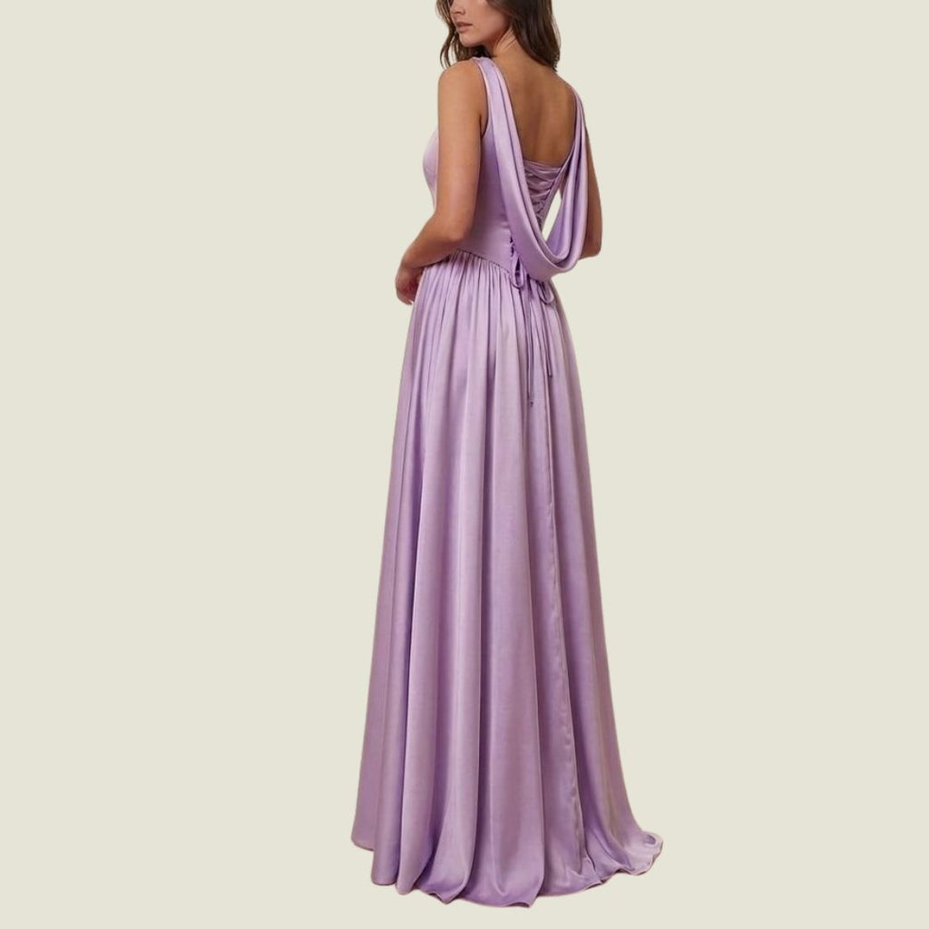 Lila Galaklänning i Satin med Draperad Ringning och Slits