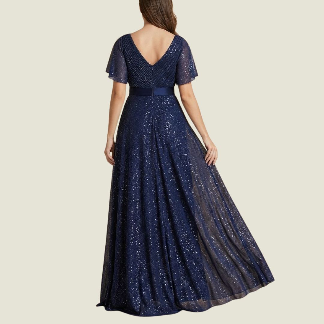 Midnattsblå Glitternattklänning med Plisserat Liv och Fjärilsärm